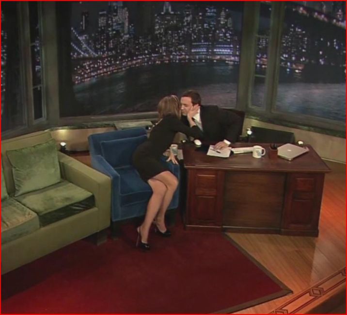 Tv Anchor Babes A Hot Leggy Meredith Viera On Jimmy Fallen